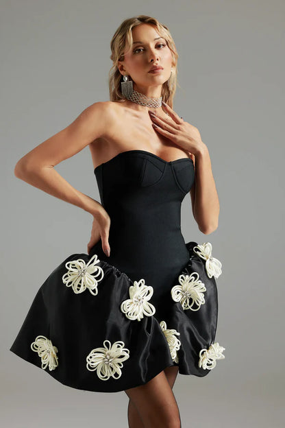 Robe courte tube à fleurs